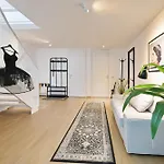 Julius 24 - Duplex Apartment 5 Mins To City Center