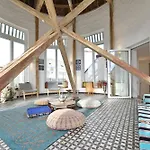 Julius 24 - Duplex Apartment 5 Mins To City Center